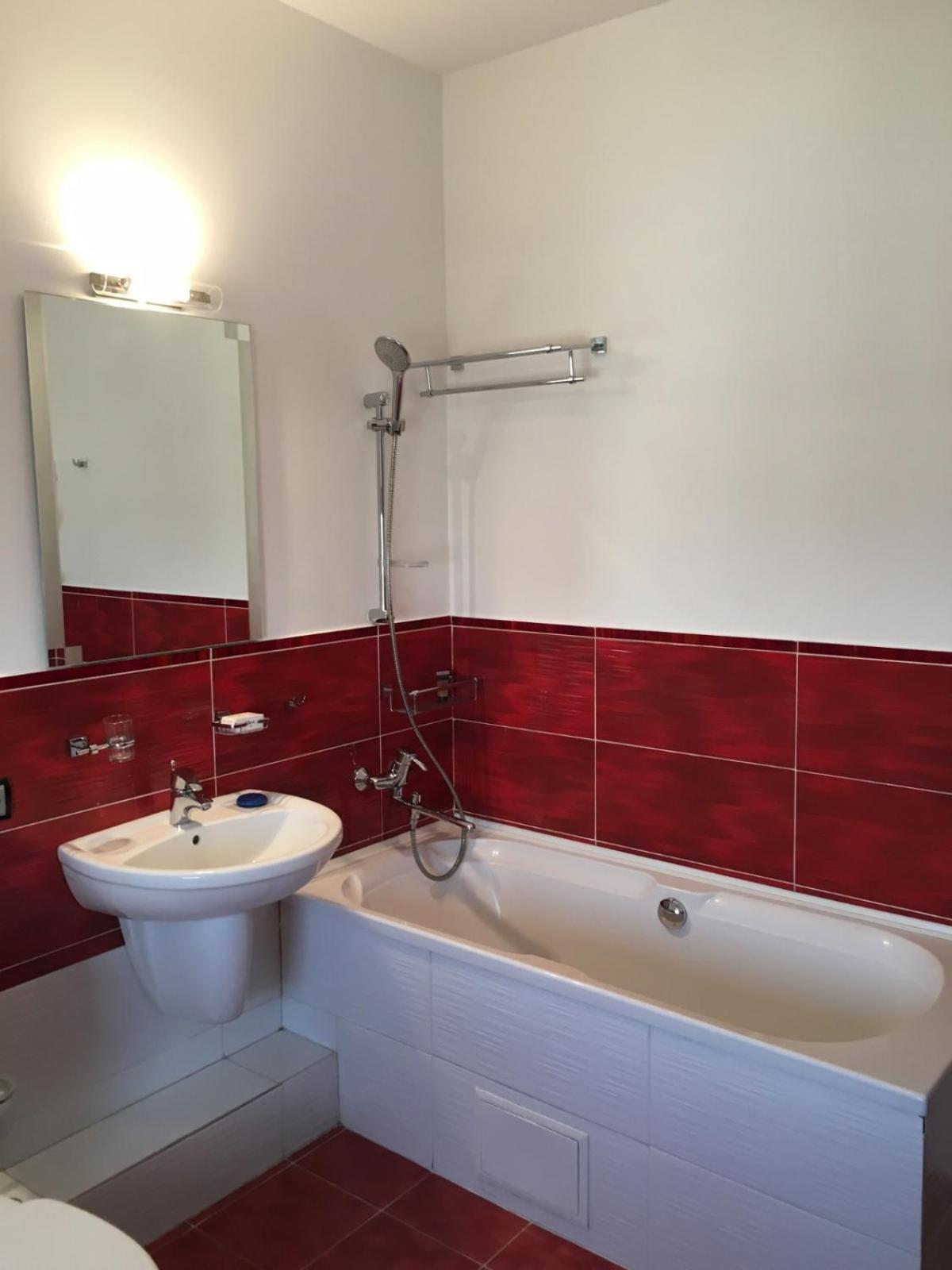 Nurly Tau 3-bedroom With Views Almaty